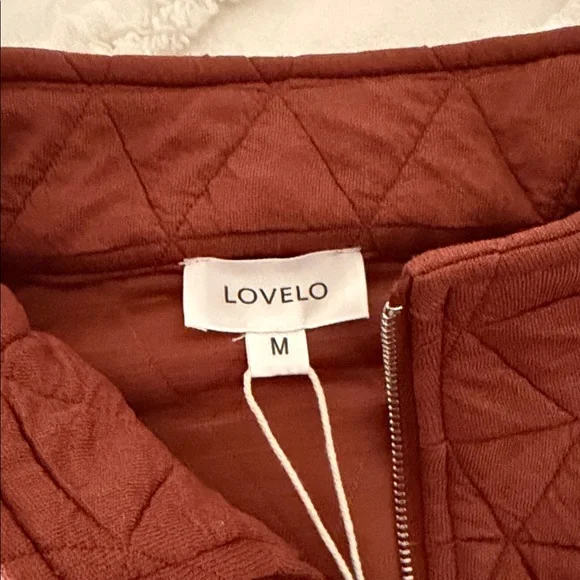 Lovelo Quilted Carmel brown Pullover with Ruffle Sleeves medium - Picture 5 of 11